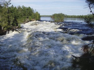 high-falls-namakan-jun-300x225